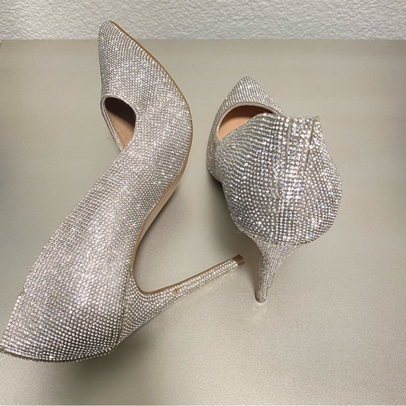 NWOB Steve Madden Daisie Rhinestones Stilettos - Size 8.5 - Picture 9 of 15